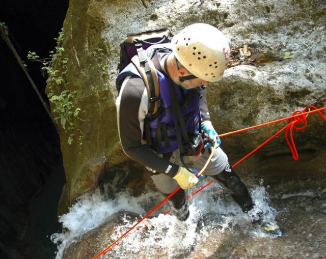 Descenso a la cavern